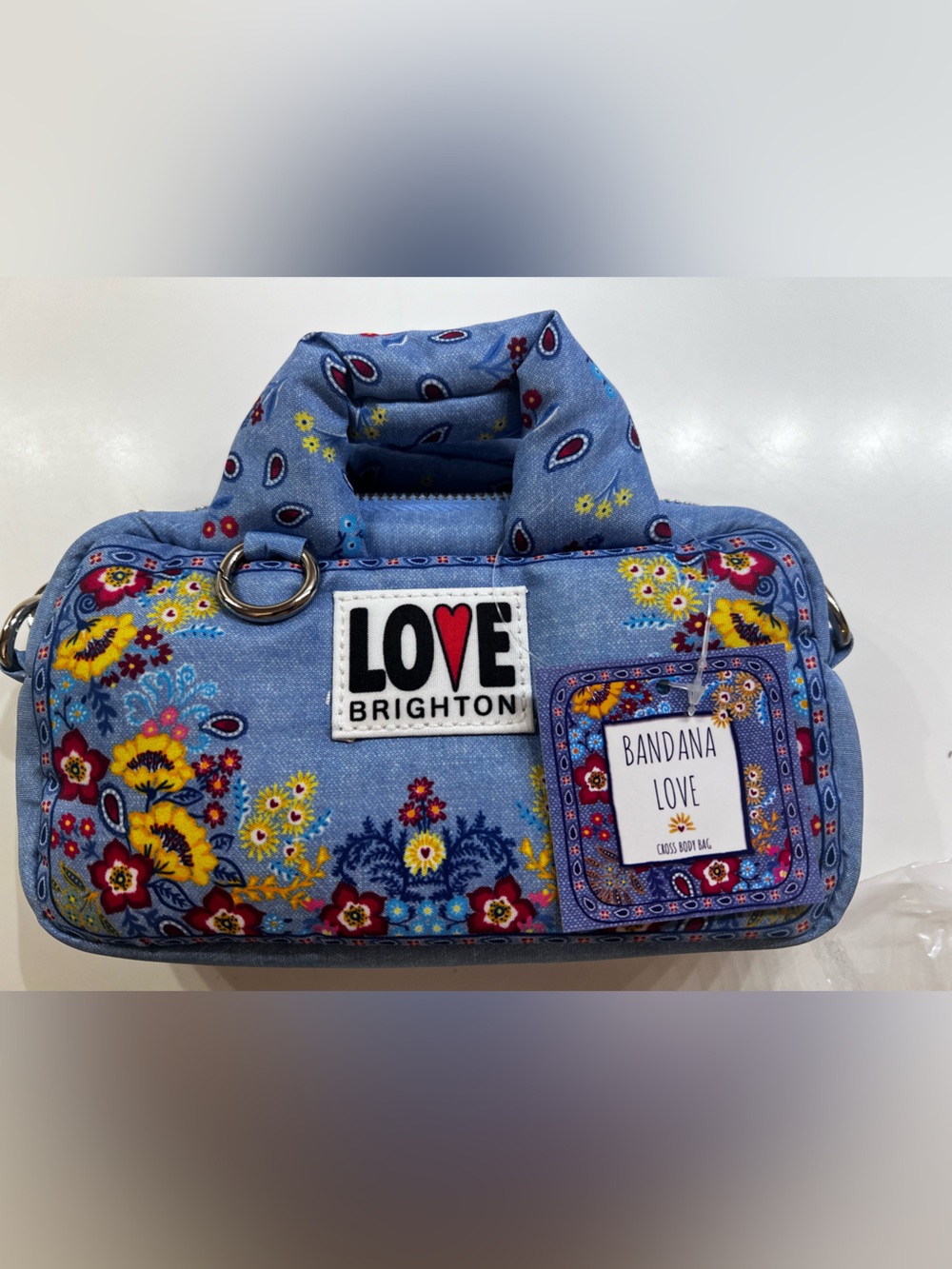 BRIGHTON BLUE BANDANA LOVE FLORAL CROSSBODY CLOTH BAG IN BLUE MULTI COLORS
NWT